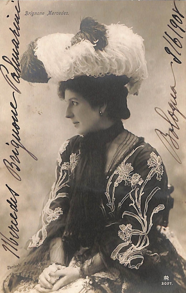 Cartolina fotografica di Mercedes Brignone con firma autografa